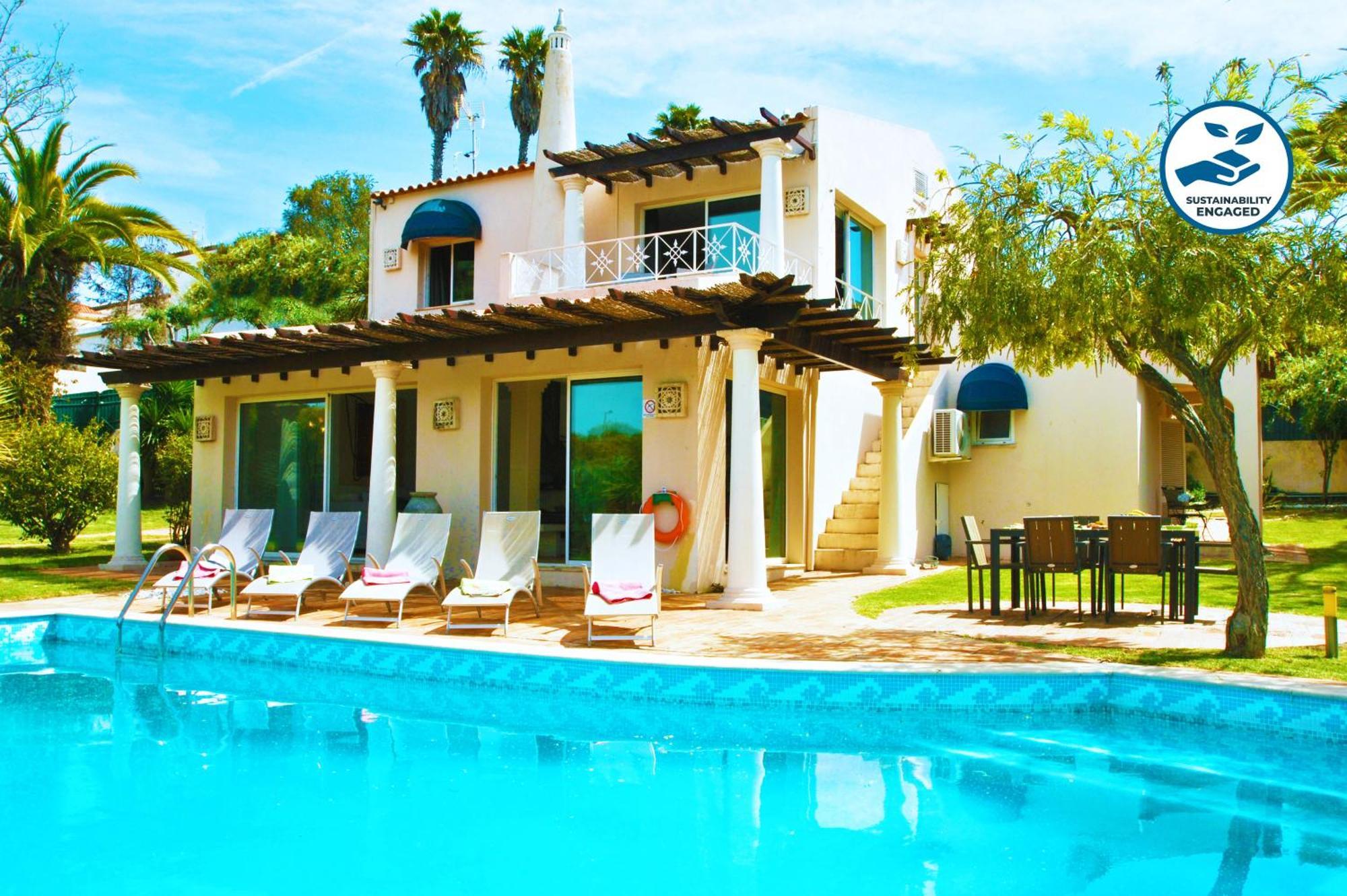 Villa Bogota By Algarve Vacation